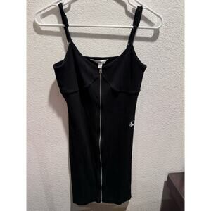 Calvin‎ Klein Black Zipper Sheath Dress - Size M, Elegant and Versatile